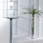 Vetrina in Cristallo Temperato con Piantana in Metallo - dimensioni(45X45X h194) serie Alldes  Made in Italy