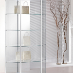 Vetrina in Cristallo Temperato con Ripiani Regolabili in Altezza -  Angolare -  dimensioni (73X73X h183) Serie Alldes  Made in Italy