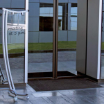 LAVAGNA MOBILE IN CRISTALLO IN ACCIAIO  INOX