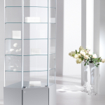 Vetrina in Cristallo Temperato con Ripiani Regolabili in Altezza - Angolare con Mobile -  dimensioni(73X73X h220) Serie Alldes  Made in Italy